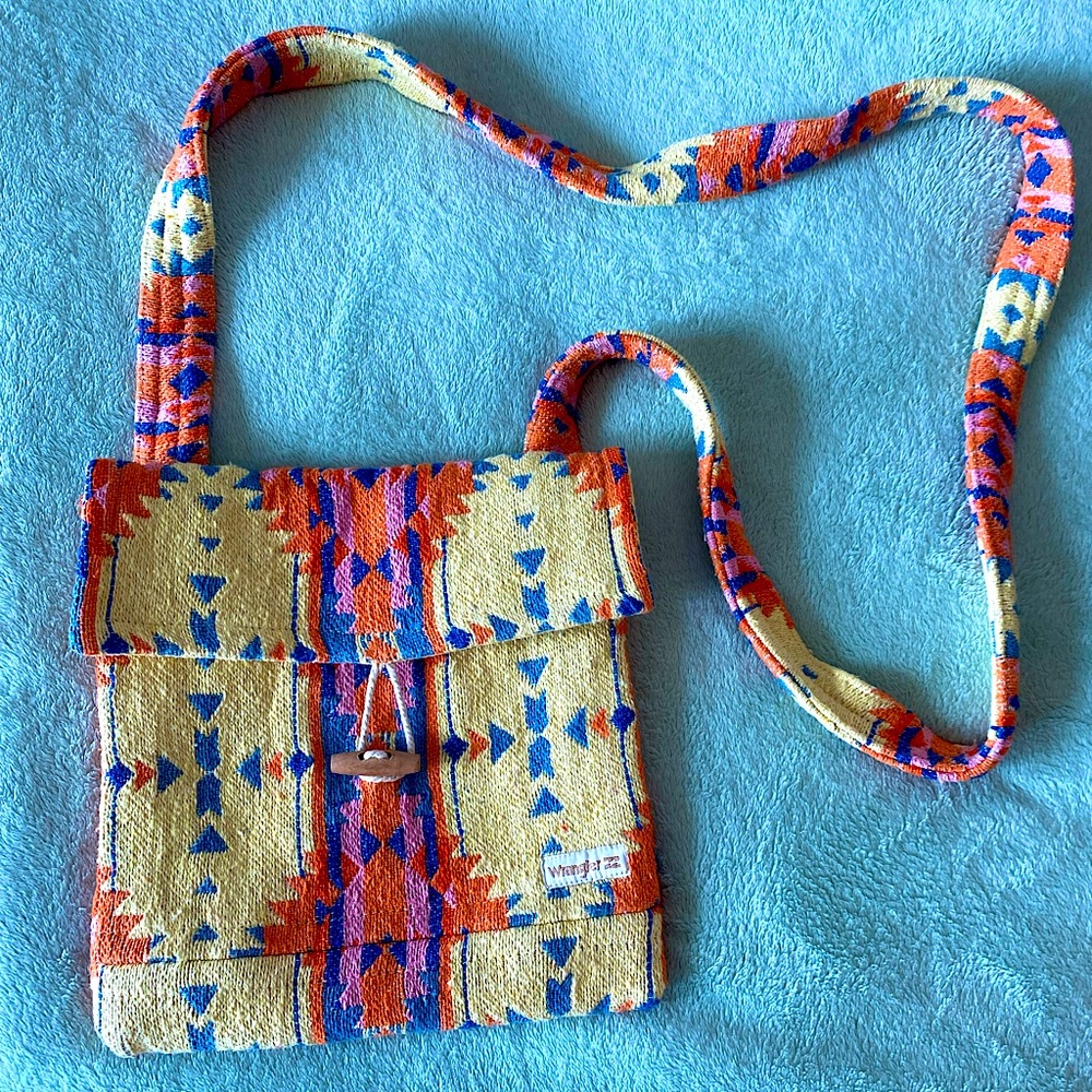 WRANGLER X BILLABONG AZTEC CROSSBODY PURSE